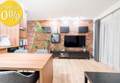 Zadbane 2 pokoje z loggią – gotowe do wprowadzenia