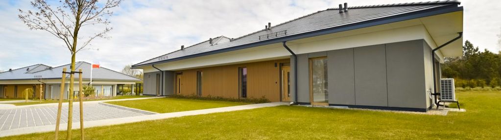 Dom bungalow z widokiem na pole golfowe