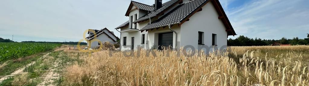 Dom wolnostojący blisko natury w smyczynie