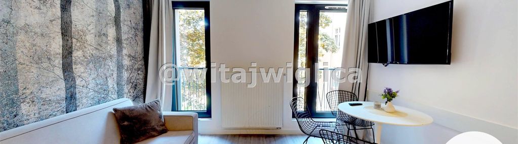 Nowoczesne studio w nowym budynku. hit