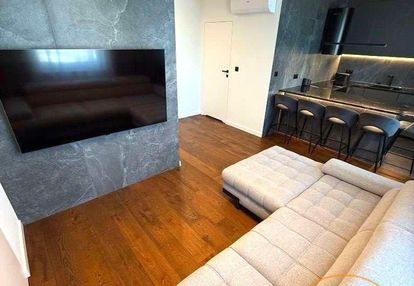 Wysoki standard/ funkcjonalne/ nowoczesne/ premium