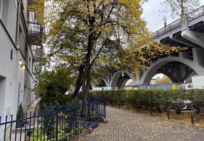 2/3 pokoje w przedwojennej kamienicy na powiślu