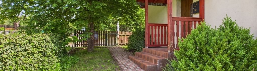 Naturalna oaza - dom tuż przy lesie i jeziorze