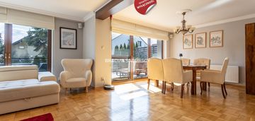 Zadbany dom wolnostojący ul. wybickiego.