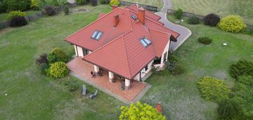 Piękny dom 234 m2, z dużą 3 ha działką, gmina brok.