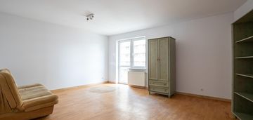 Przestronne mieszkanie, 3 niezależne pokoje. 71m2.