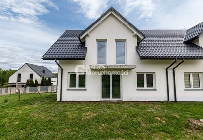 Przybyszówka | bliźniak w stanie surowym zamknięty
