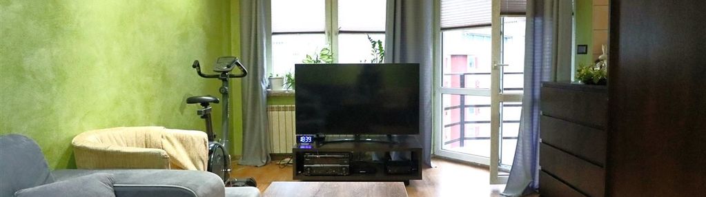 Ugorek! 2 pokoje, duży balkon, piwnica