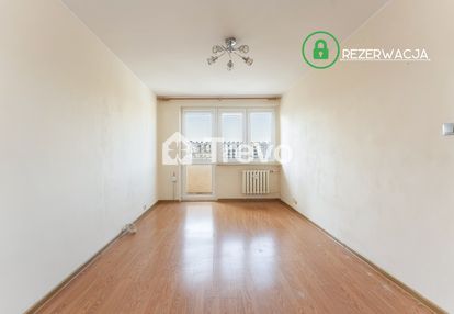 2 pokoje z oddzielną kuchnią/ 7 min pieszo do skm