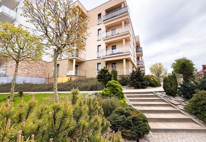55m2, blisko centrum, miejsce parkingowe w hali,