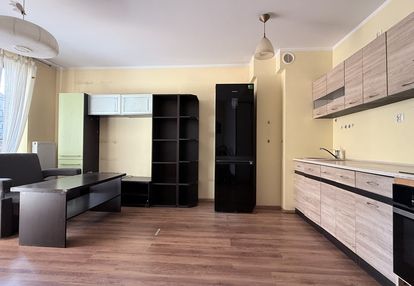 1 piętro z winda/balkon/ tylko 200 zł czynszu