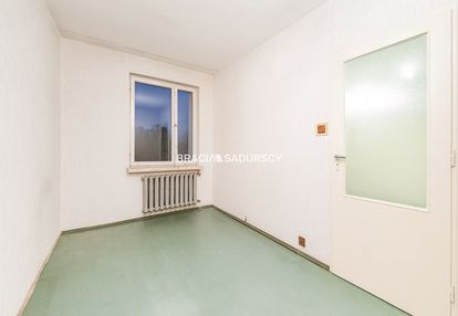 3 pok do remontu z możliwościa przerobienia na 4