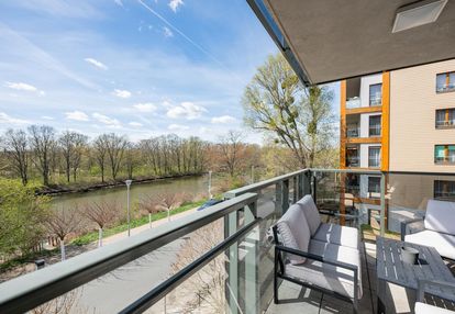 Apartament z widokiem na rzekę olimpia port