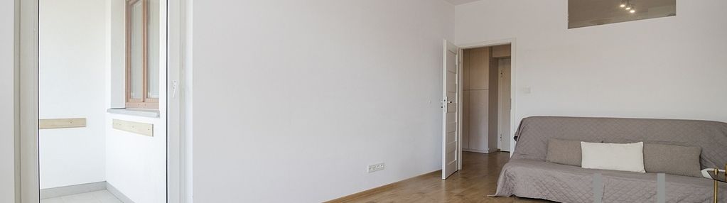 Od zaraz. 2 pok plus kuchnia. balkon. cicho. metro