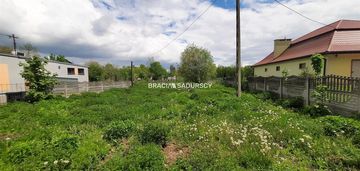 Działka inwestycyjna z widokiem na staw