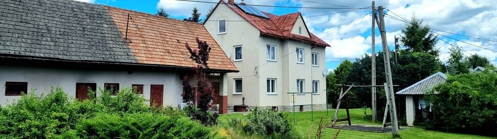 Dom jednorodzinny unowocześniony w wysokiej