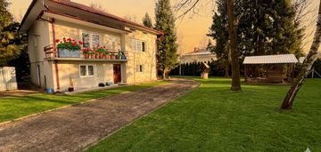 Siedlisko z dużym domem, działka budowlana 1,3 ha, ogrodzona