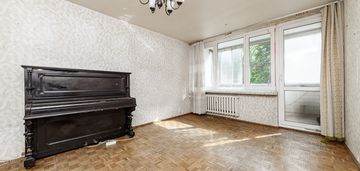 Ustawne  3 pokoje - pisaki/chomiczówka