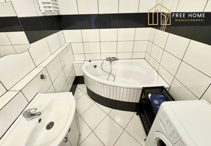 Kawalerka w bloku z balkonem kopernik