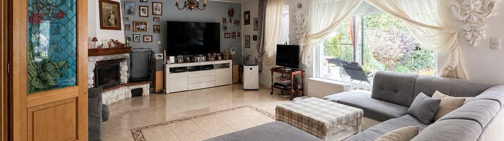 Dom 250m2, zdroje, zieleń, garaż 2 stanow.