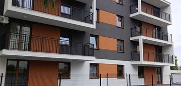 Bezczynszowe 1 piętro  37,50 z balkonem