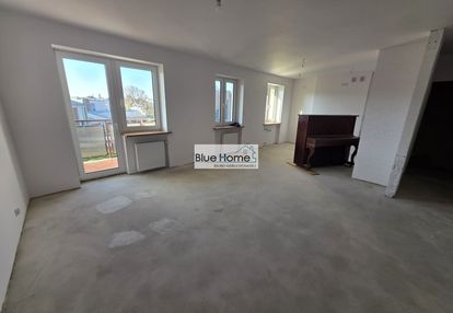 Mieszkanie dwupoziomowe stan deweloperski.