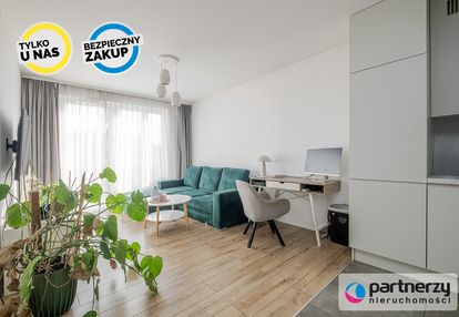 2 pokoje z balkonem, miejscem w hali i komórką!