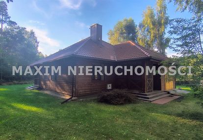 Duży dom z ogrodem na obrzeżach nowego miasta