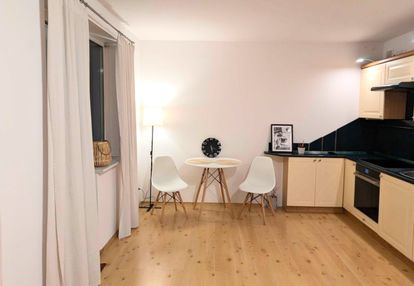 -31m2+balkon-media miejskie-piwnica-blok 2001 rok-