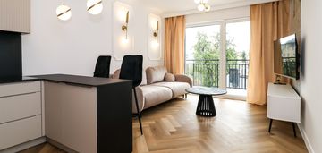 Ul.dąbrówki|wysoki standard|centrum|winda
