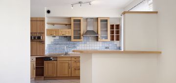 Ciche mieszkanie z balkonem przy metrze kabaty