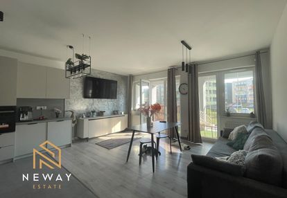 63 m2/3 pokoje/2 balkony/miejsce postojowe