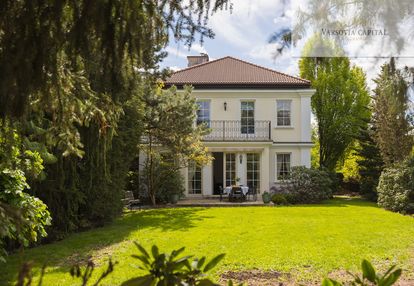 Konstancin elegancki dom z ogrodem i tarasem