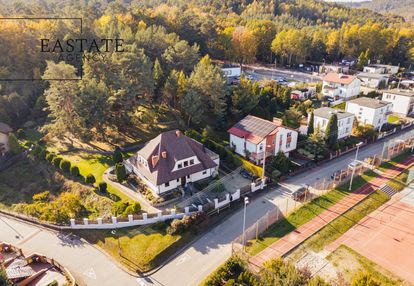 4 sypialnie w rumi, dodatkowa przestrzeń pod domem
