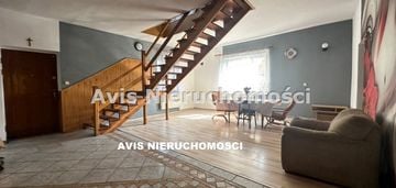 Lokal z osobnym wejściem.