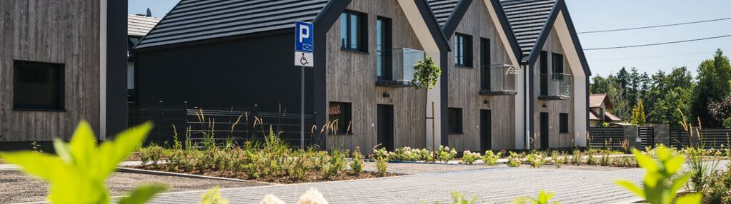 Gotowe domy z 2 miejscami postojowymi w cenie