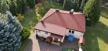 Urokliwy dom na działce 2465 m²