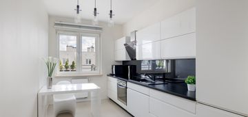 Kameralne 2 pokoje z kuchnią i balkonem -fort bema