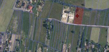 Działka pod zabudowę mieszkaniową, szczerców