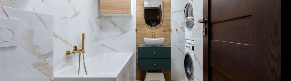 3 pokoje, 2 komórki, taras 40m2 na 1 piętrze.