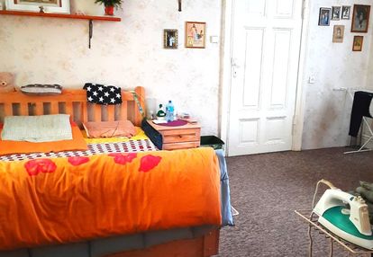 Mogilno- kamienica na rynku 175m2, lokal handlowy