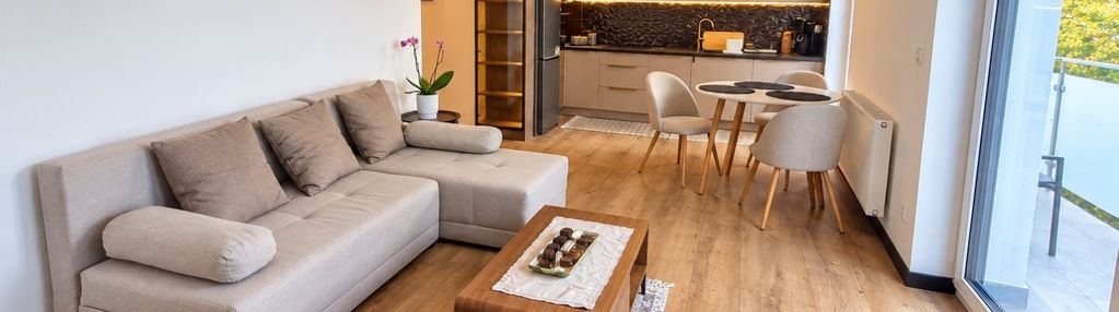 Projektant/szeregówki/3 pokoje/duży garaż /balkon