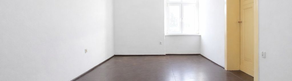 Pełen rozkład, ekspozycja południowa, dworzec