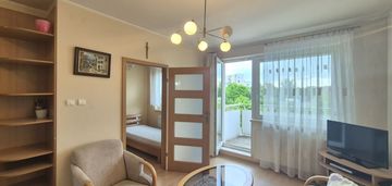 2 pokoje z dużym balkonem