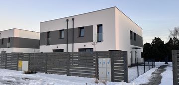 Nowoczesne mieszkania dwukondygnacyjne z ogródkami