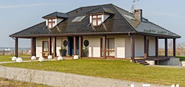 440m2, działka 4255m2 na wzgórzu, widok panorama