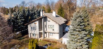 Dom na dużej działce w spokojnej okolicy