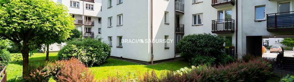 Kawalerka z balkonem na parterze-płaszów