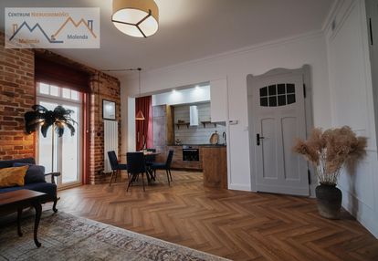 Do wynajęcia stylowe 2-pokojowe mieszkanie.