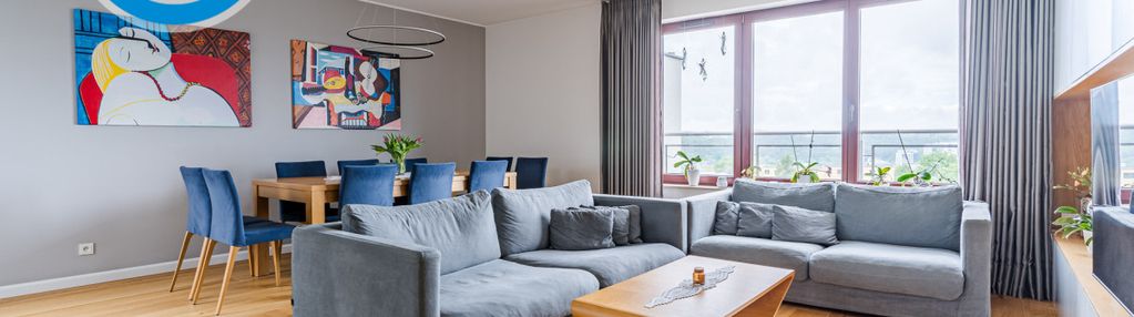 Apartament nad morzem, 4 pok. z halą garażową.